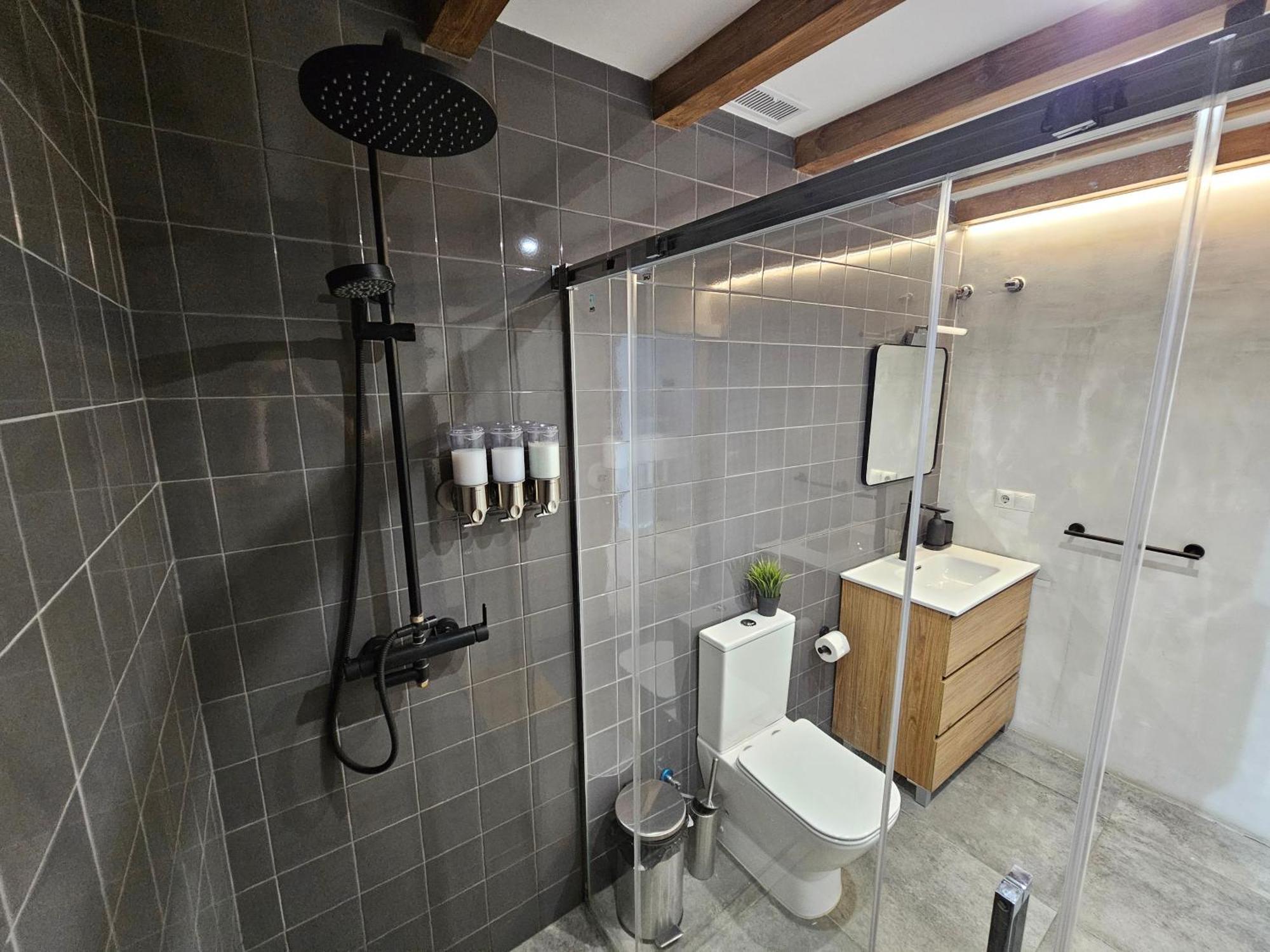 Bear Homes - Olimpia Suite Valencia Bagian luar foto