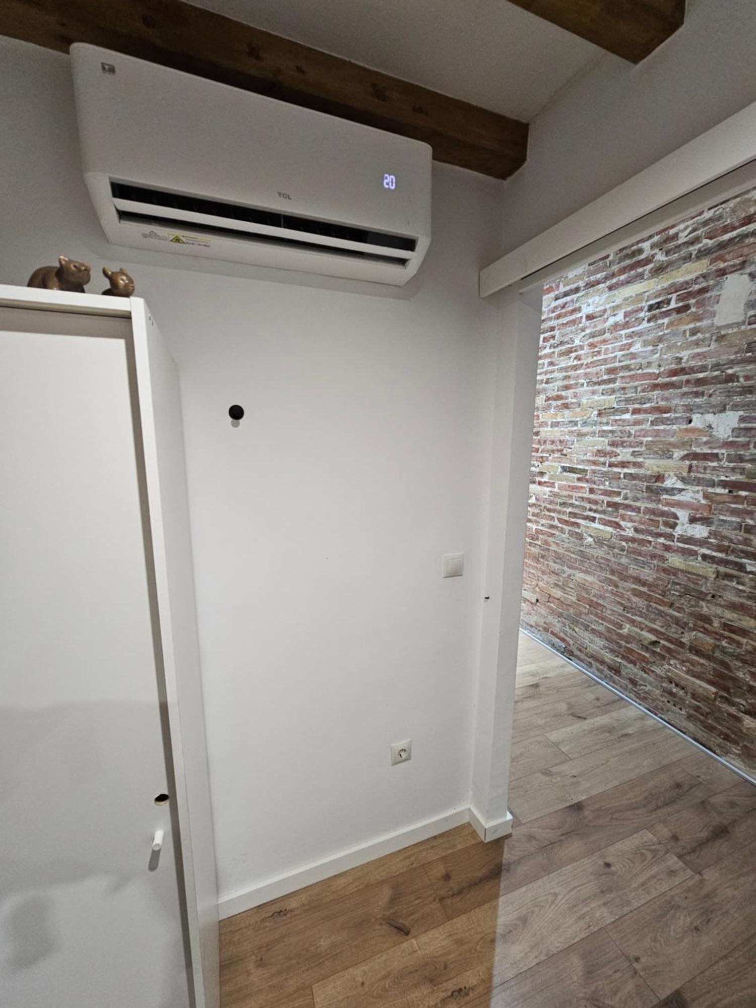 Bear Homes - Olimpia Suite Valencia Bagian luar foto