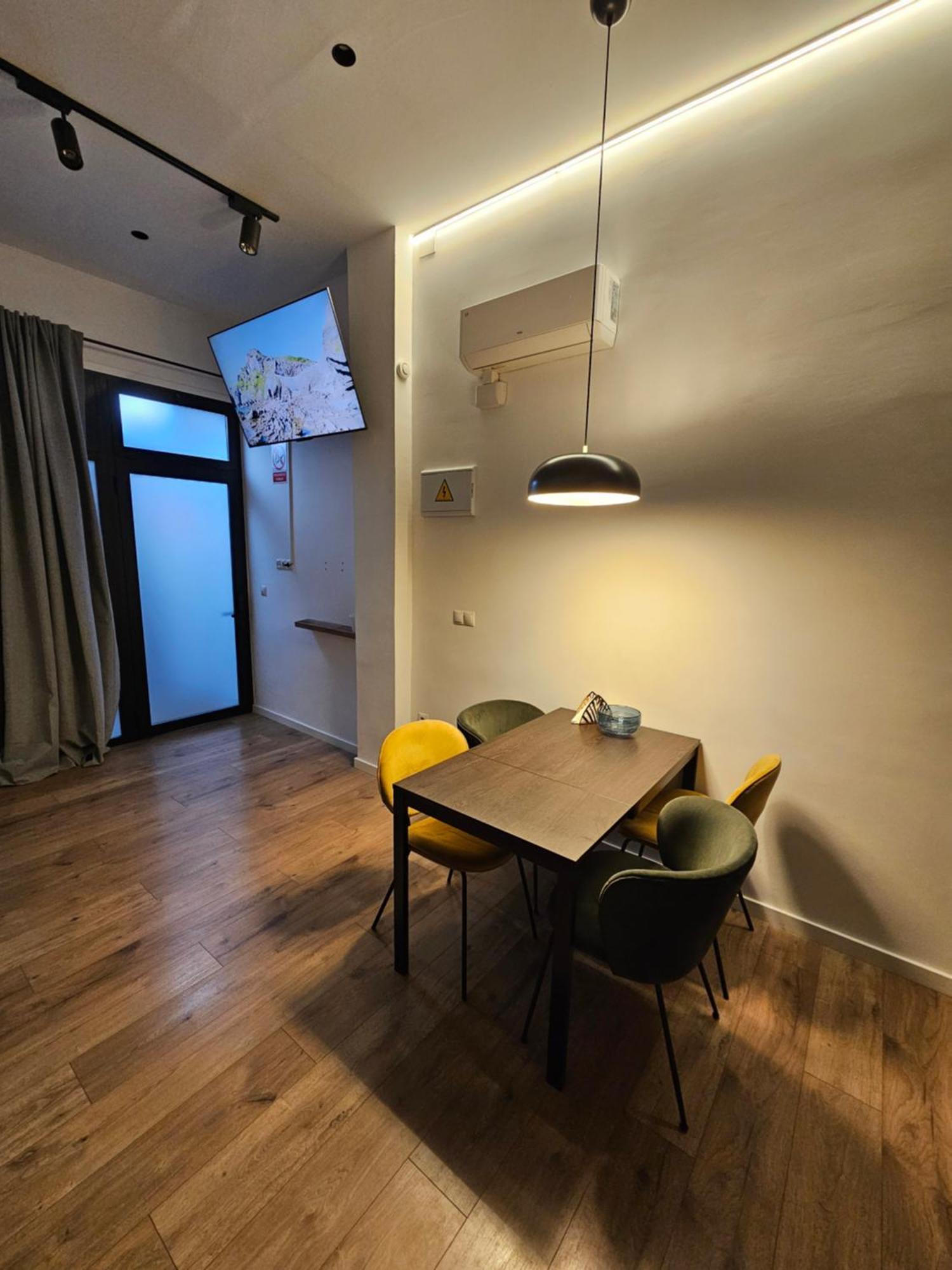 Bear Homes - Olimpia Suite Valencia Bagian luar foto